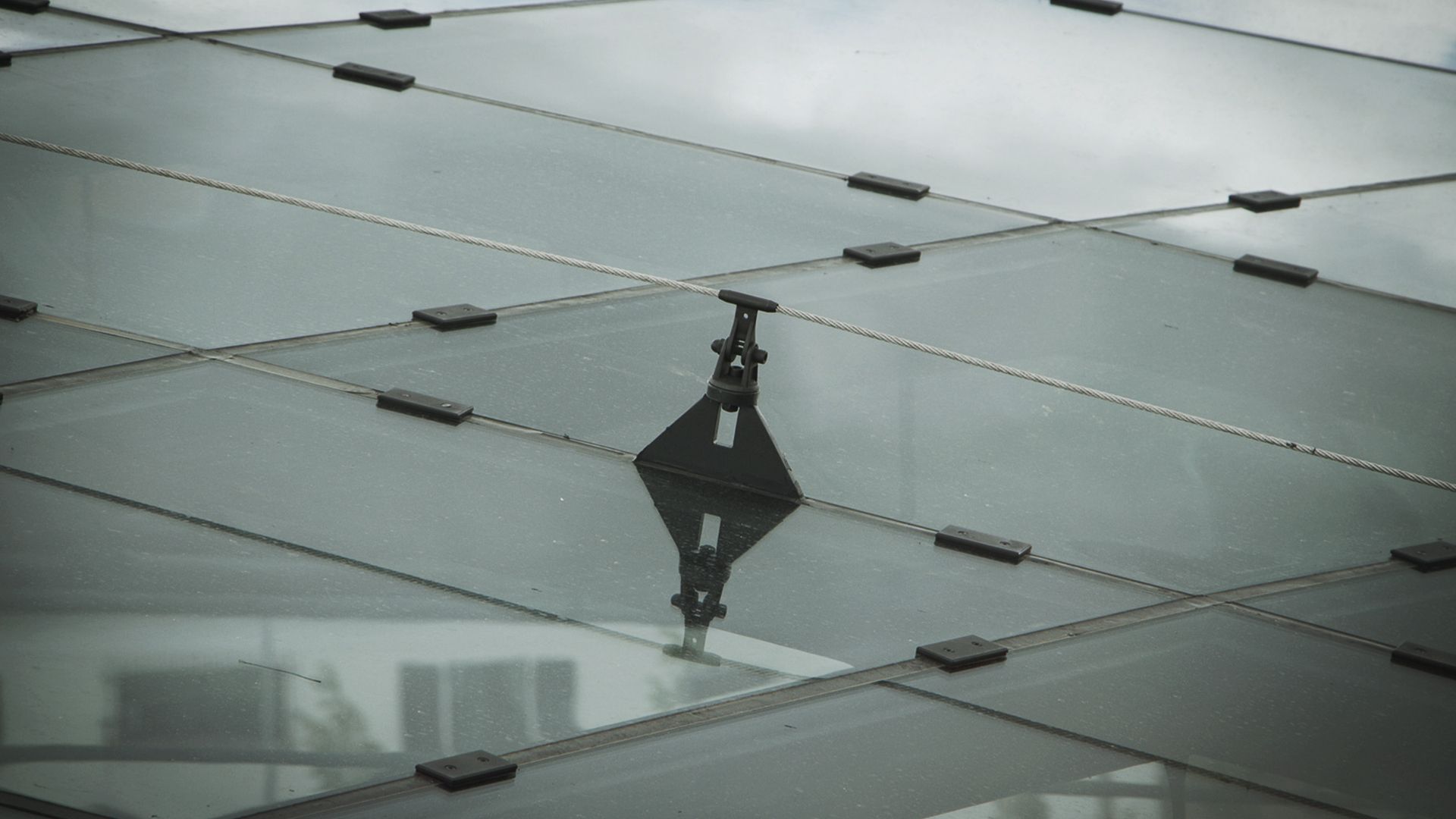 Securope HLL  on glass dome