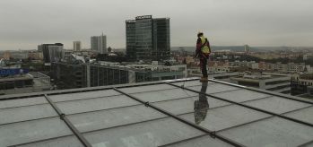 Anchor points on glass roof