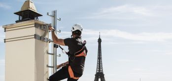 Mastladder for chimney maintenance in Paris