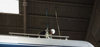 Ceiling configuration lifeline truck loading Belgium