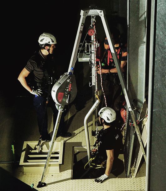 Cleaning grain silos with the RopeClimber BackPack